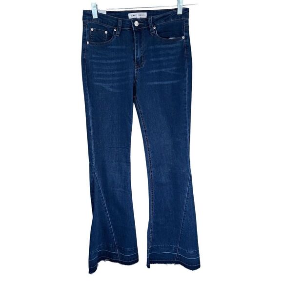 B6 Almost Famous Women's Denim Frayed Flared Jeans Blue Size 5‎ - Picture 1 of 8